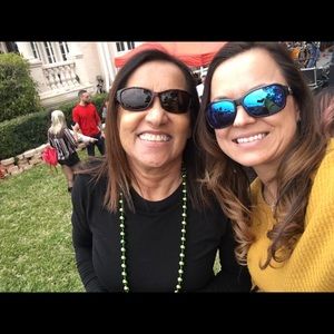 Meet your Posher, Carol